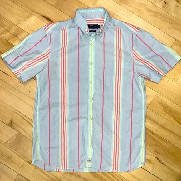 Men’s Vineyard Vines Short Sleeve Button Down​ - Picture 2 of 3